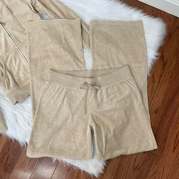 Vintage Y2K Glam Tracksuit Set ☕️ - Picture 3 of 7